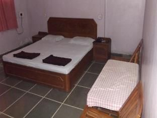 Hotel Indrayani Alandi Buitenkant foto